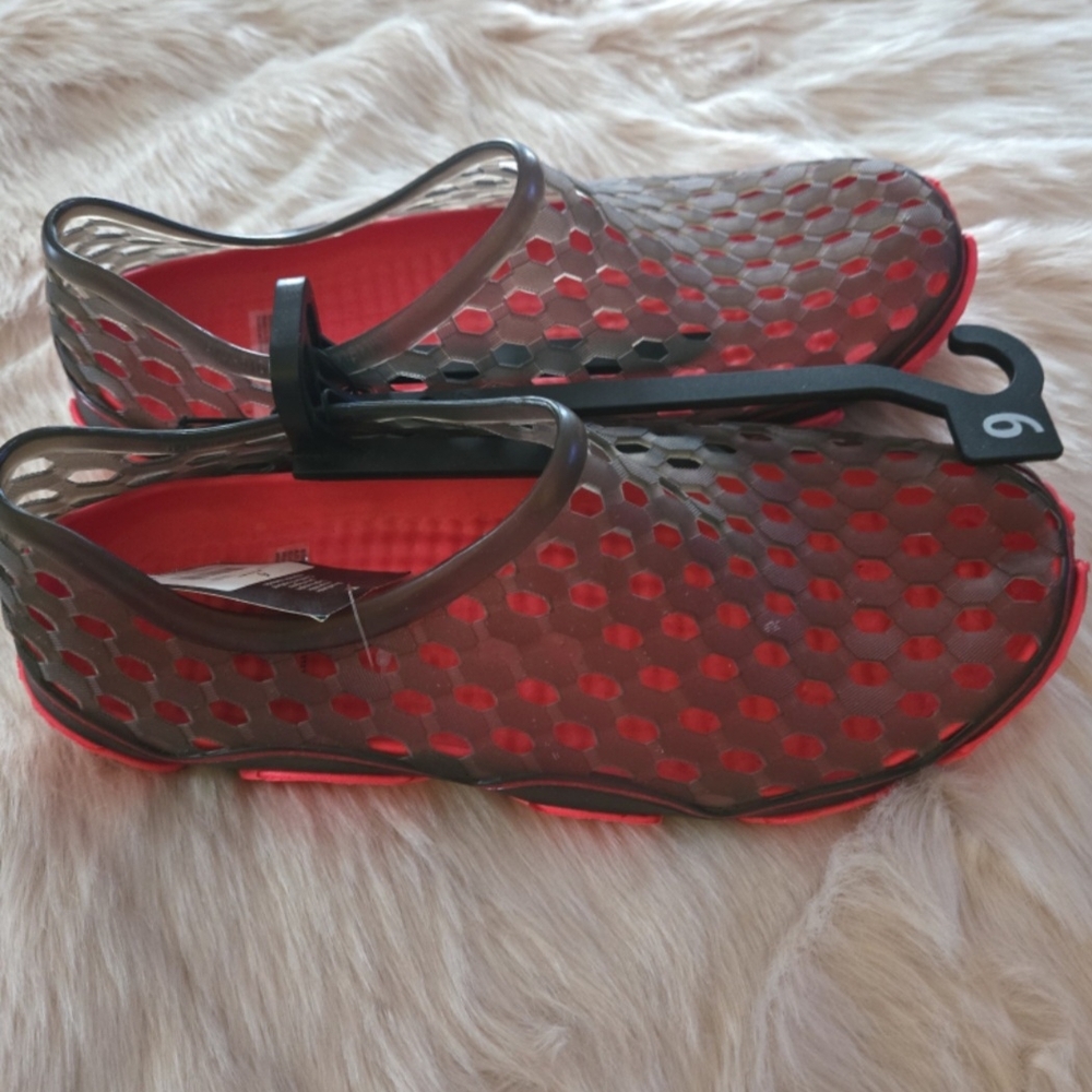 Athletic Works Black & Red Water Shoes